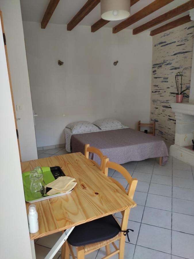 Chambre La Loire La Dagueniere Bagian luar foto